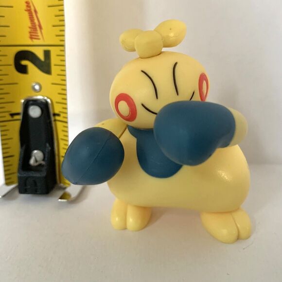 VTG 2005 Makuhita Pokemon Action Figure 2" Articulated Toy Punch Nintendo Hasbro - Picture 2 of 6